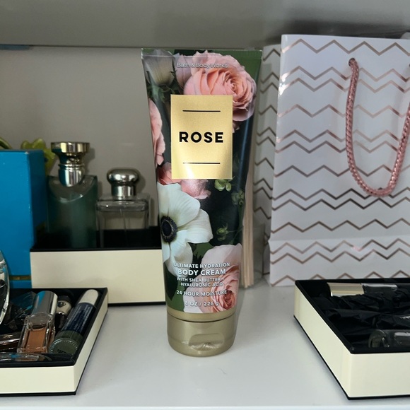 Bath & Body Works Bundle!! - Picture 13 of 14